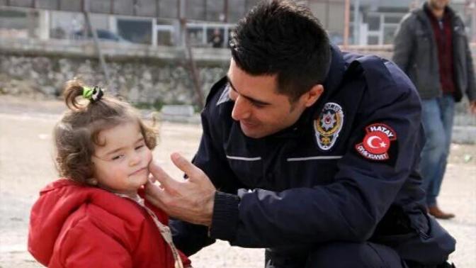 Polis 'İmdat' Dedi: 155 Polis İhbar Hattına Gelen 10 Beyin Yakan Soru