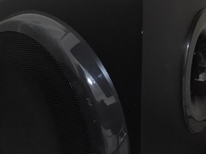 Logitech Z906 Bas Hoparlörü