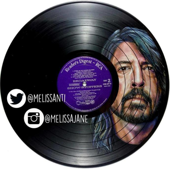 Plakların Üzerine Ünlülerin Portrelerini Karalayan Melissa Jane'den Sanatsal Çalışmalar!