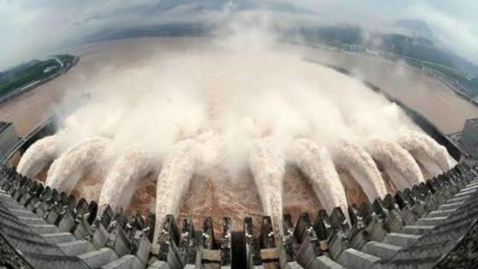 Topladığı 39 Trilyon Kilo Su İle Dünyanın Dönüş Hızını Yavaşlatan Üç Geçit Barajı (Three Gorges Dam)!