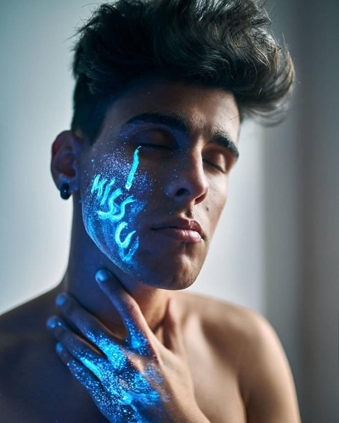 Neon Renkler İle Estetiğin Birleştiği Harika Portre Fotoğrafları!