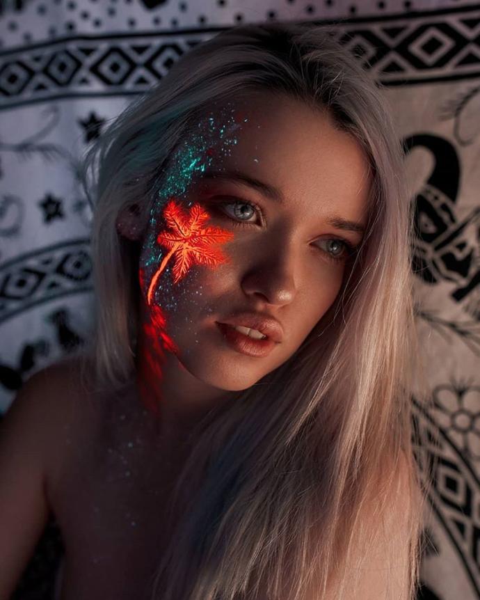 Neon Renkler İle Estetiğin Birleştiği Harika Portre Fotoğrafları!