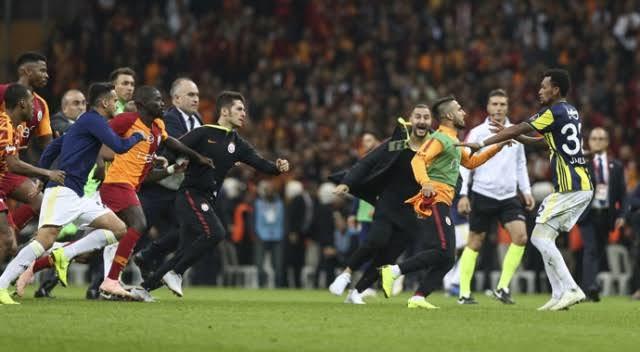 Galatasaray 2 Fenerbahçe 2!