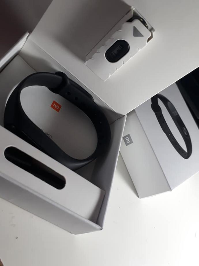 Xiaomi Mi Band 2