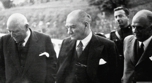 Büyük Önder Mustafa Kemal Atatürk