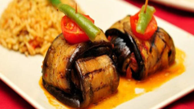 Köfteli Patlıcan Sarma Tarifi