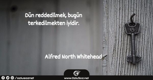 Toplumdan Uzaklaşmanıza Yol Açan Utangaçlık Nasıl Yenilir?