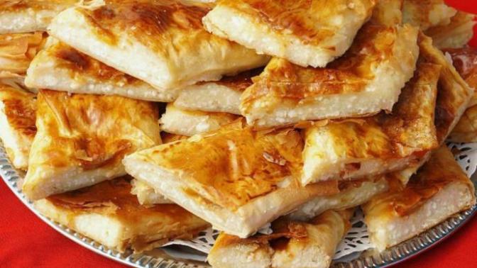 Taze Soğanlı Lor Peynirli Börek Nasıl Yapılır?