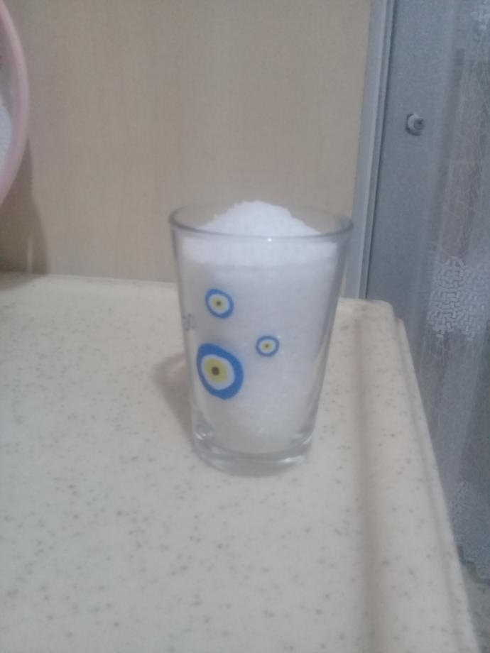 Bir bardak :)