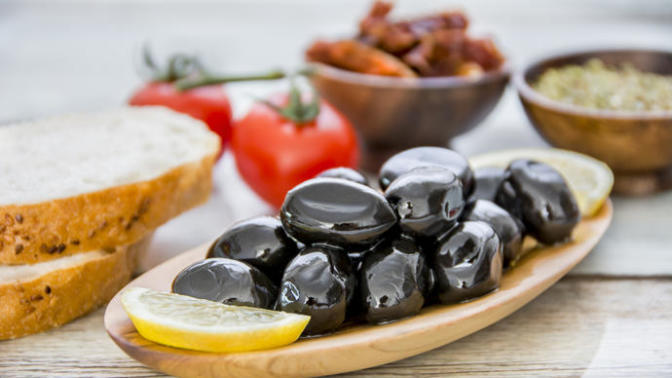 Kahvaltıların Kara Çocuğu, Gönlümüzün Siyahi Prensi Siyah Zeytin Evde Nasıl Yapılır?