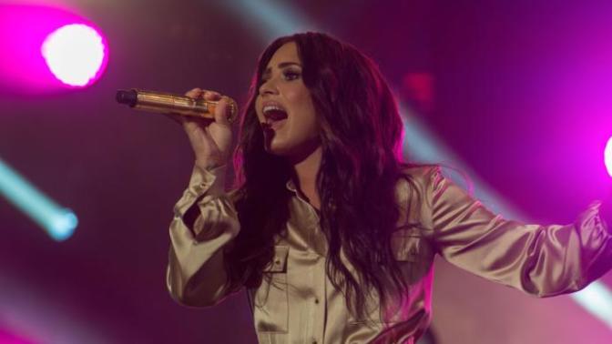 Tatlı, Duygusal ve Dürüst Sözleriyle İçimizi Isıtan Demi Lovato!