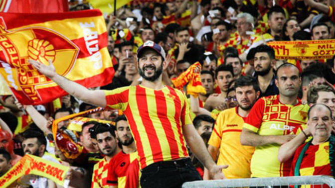 ''İsyan'' Marşıyla Türkiye'nin Gönlünü Fetheden Göztepe Spor!