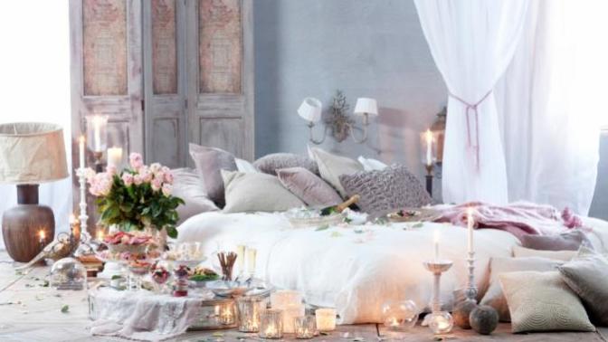 Yatak Odalarında Romantik Dekorasyon Uygularken Nelere Dikkat Etmeliyiz?