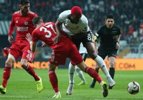 Beşiktaş'ta Gerçekler! İşte Takımın Formsuzluk Nedenleri