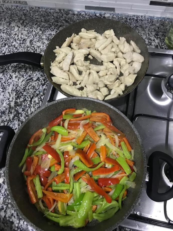 Uzun Zamandır Denemek İstediğim Bir Tarifi Sizler İçin Yaptım: Karşınızda Tavuk Fajita