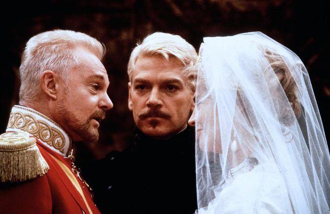 İntikam ve Dramın Başrol Olduğu: Hamlet Oyunu
