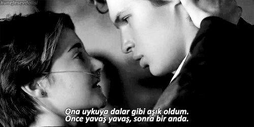 Aşık Bir Kadının Yaşadığı Anlar Nelerdir?