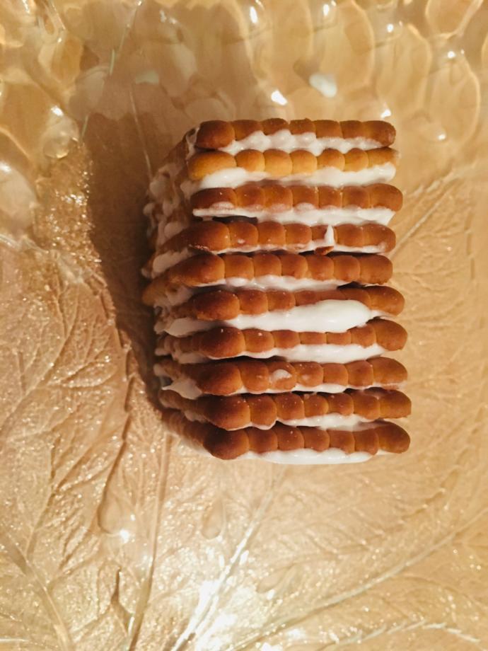 Çok Kısa Sürede Az Malzemeyle Yapılan Enfes Tarif: Petibör Pastası