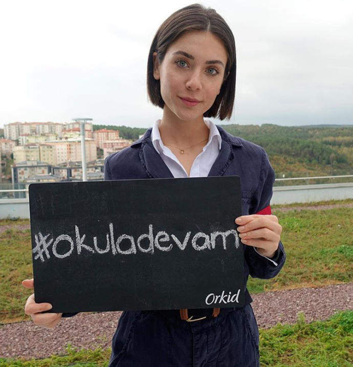Sosyal Medyada #OkulaDevam Projesine Destek Veren 10 Ünlü İsim