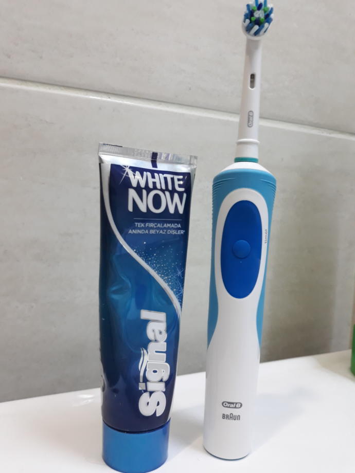 Dişlerinizi Bal Dök Yala Kıvamında Temizleyecek Oral-B Vitality'i Kullandım!