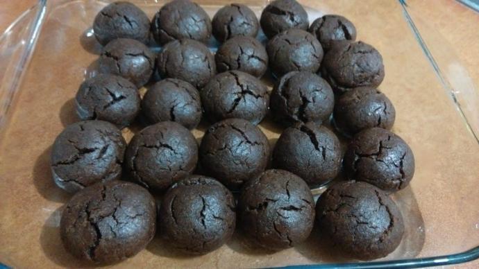 Çikolatalı Tatlı Sevenlere Browni Islak Kurabiye Tarifi