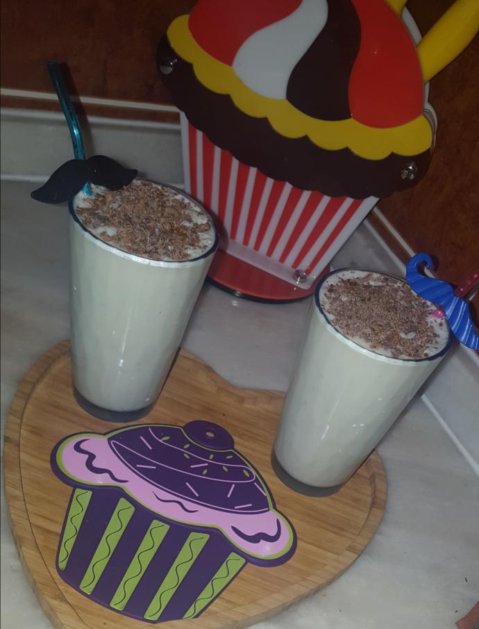 Mis Gibi Aroması İle Ev Yapımı Milkshake Nasıl Yapılır?