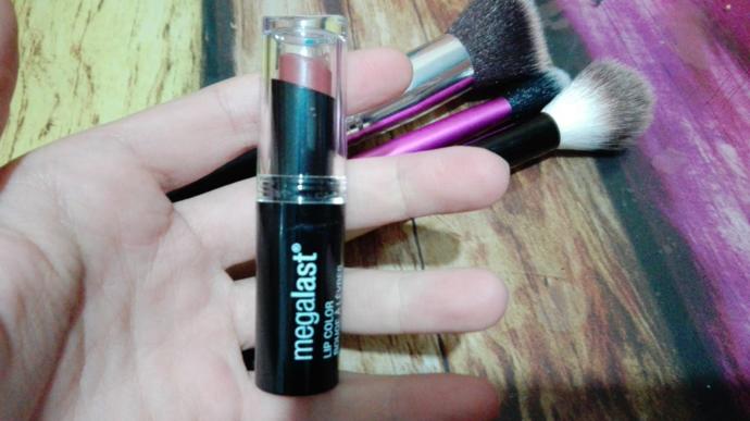 Wet N wild megalast mat ruj