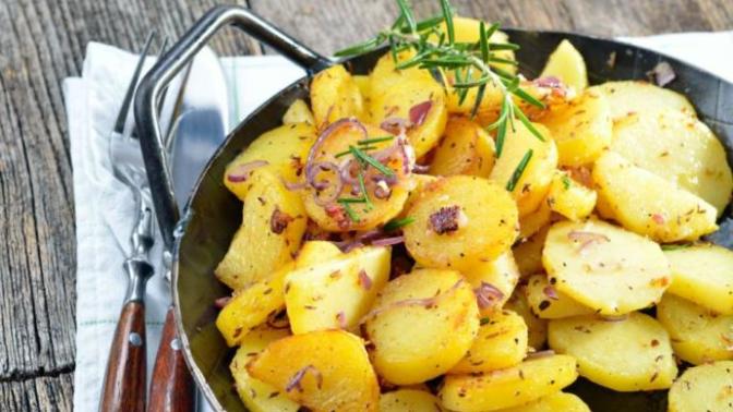 Sabah Kahvaltılarına Alternatif Bir Tarif: Patates Kavurması