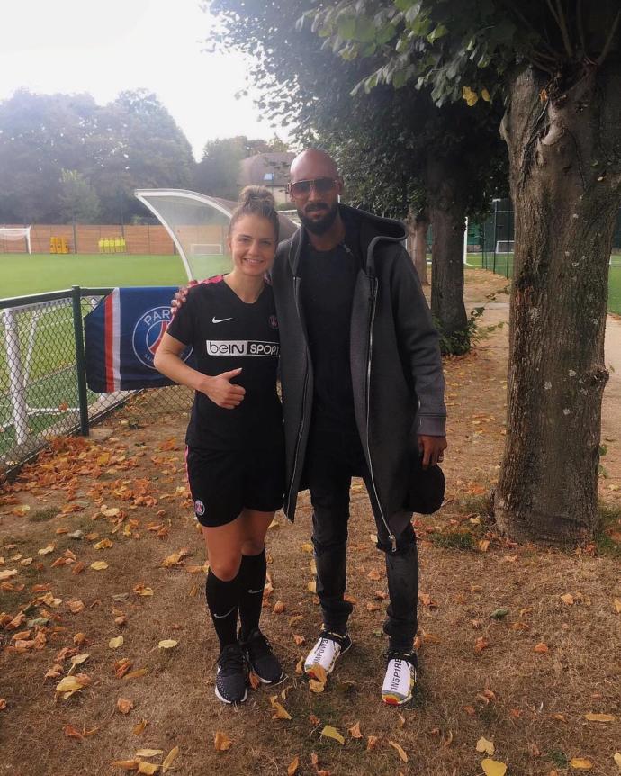 O Bir Dişi İbrahimoviç: A Milli Kadın Futbol Takımı ve Paris Saint Germainin Yıldız Golcüsü KizlarSoruyorda!