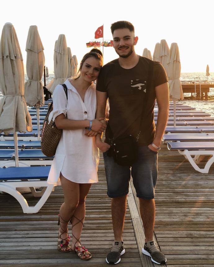 Kuzeni ile Bodrum tatilinden bir kare