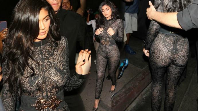 Tarzı ve Mükemmel Fiziği İle Kadınlara Örnek Olan, Giydiği Her Kıyafeti Olay Yaratan Dünyanın En Seksi Modeli: Kylie Jenner