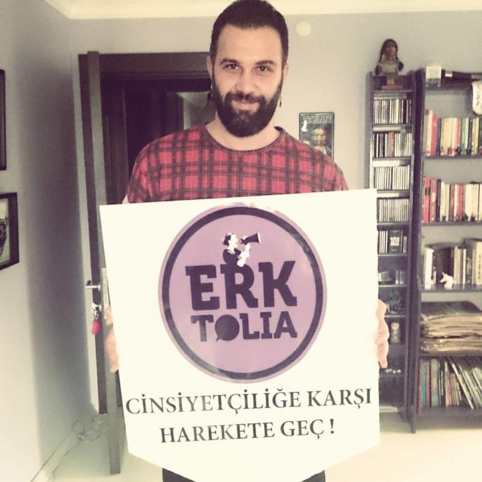 Yaşanabilecek En Olağanüstü Duygu: KizlarSoruyor'da Psikiyatrist Onur Okan Demirci İle Aşkı Konuştuk