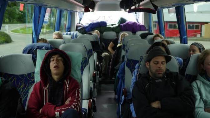 Otobüs Yolculuğunda Sıkılmanızı Önleyecek 5 İpucu!