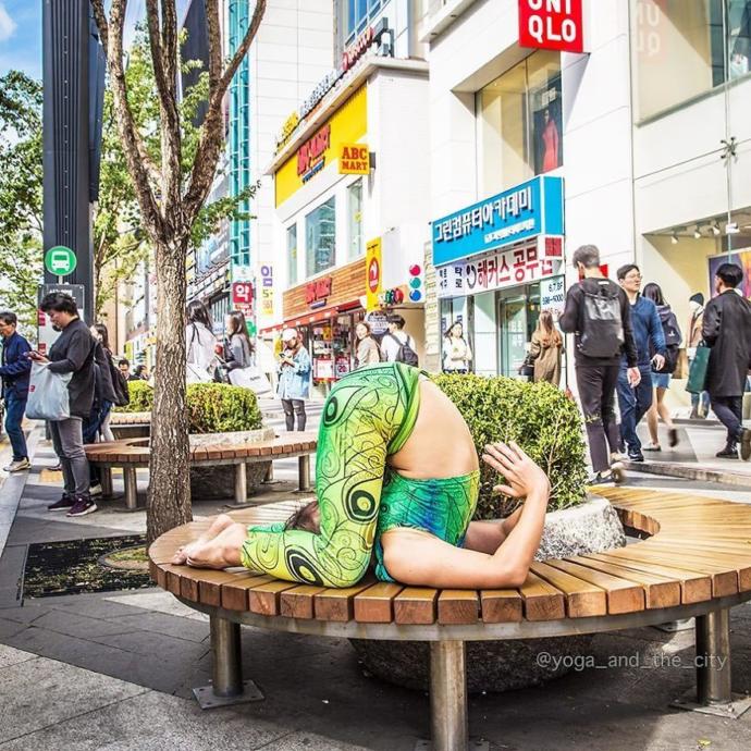 Ülke Ülke Gezip Yoga Yapan İnsanları Çeken Fotoğrafçının Renkli Kareleri!