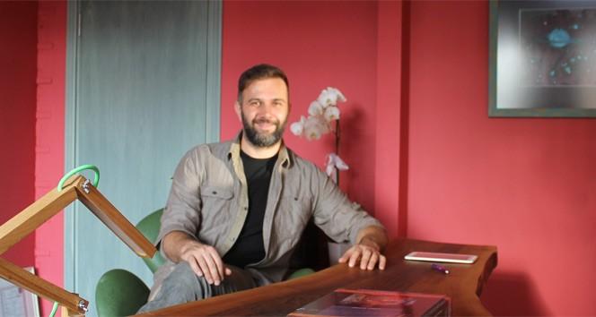 Psikiyatrist Onur Okan Demirci ile Aşkın Bilimsel Tarafını Konuştuk