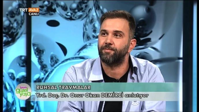 Psikiyatrist Onur Okan Demirci ile Aşkın Bilimsel Tarafını Konuştuk