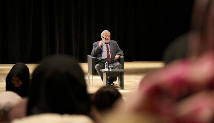 Prof. Dr. İlber Ortaylı: Tüketimden Uzak Durun