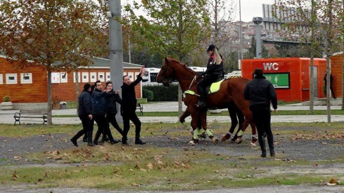 Günlük Eğitimler 4 Saat Sürüyor