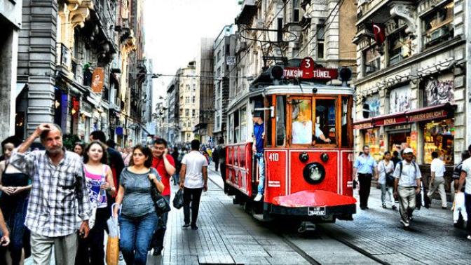 İstanbul'da Turist Olmak: İstanbul'a Gelirseniz Mutlaka Görmeniz Gereken 6 Yer!