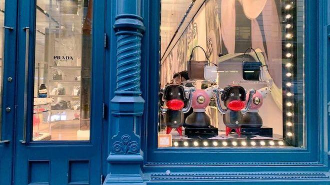 Prada'ya Irkçılık Suçlaması