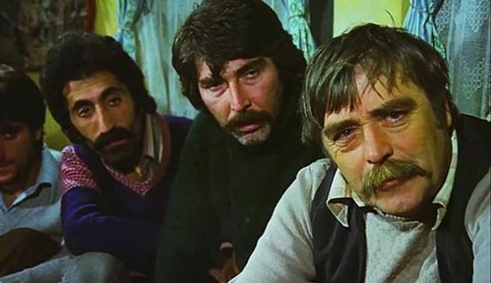 Şiir Yazdığına İnanamayacağınız 4 Ünlü İsme Çok Şaşıracaksınız