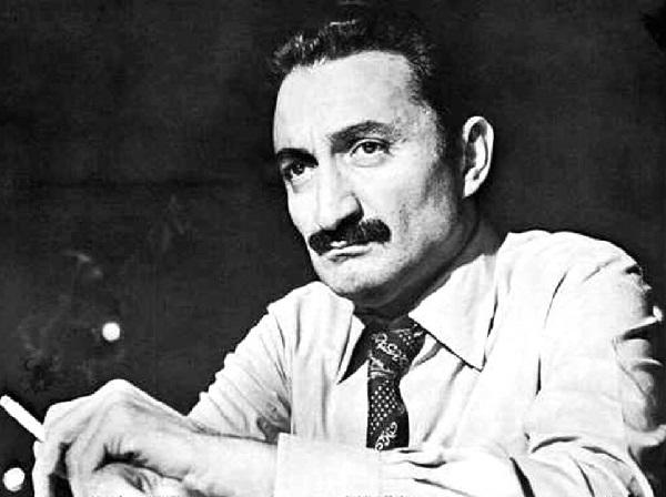 Şiir Yazdığına İnanamayacağınız 4 Ünlü İsme Çok Şaşıracaksınız