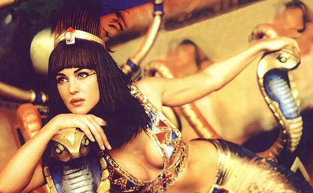 Dünyanın Gelmiş Geçmiş En Güçlü Kadınlarından Biri Olan Cleopatra'yı Canlandıran Oyuncuları Kritik Ediyorum!