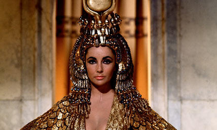 Dünyanın Gelmiş Geçmiş En Güçlü Kadınlarından Biri Olan Cleopatra'yı Canlandıran Oyuncuları Kritik Ediyorum!