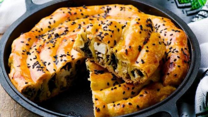 Sodalı Ispanaklı Peynirli Börek Tarifi