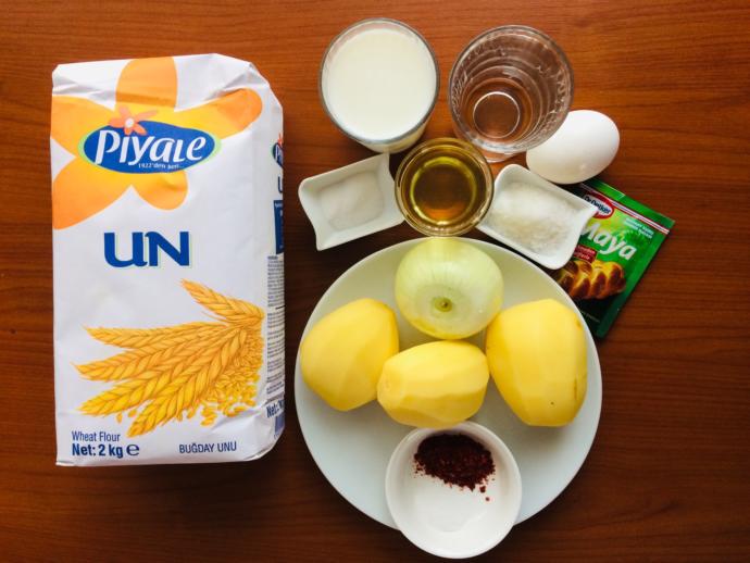 Pide Severlere “Patatesli Açık Pide” Tarifi!