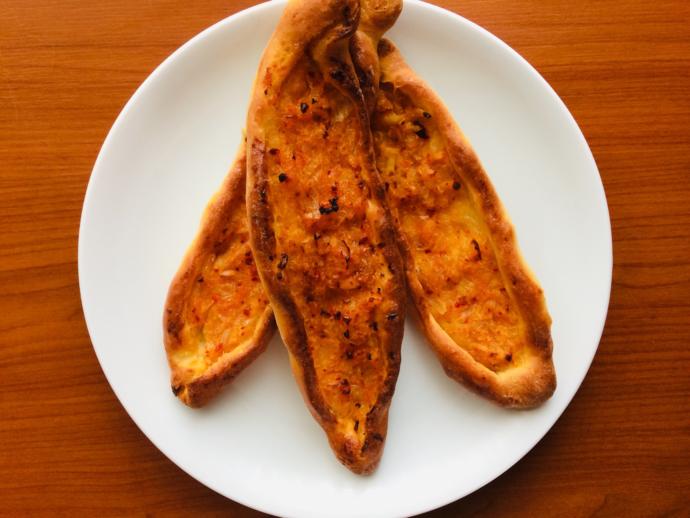 Pide Severlere “Patatesli Açık Pide” Tarifi!