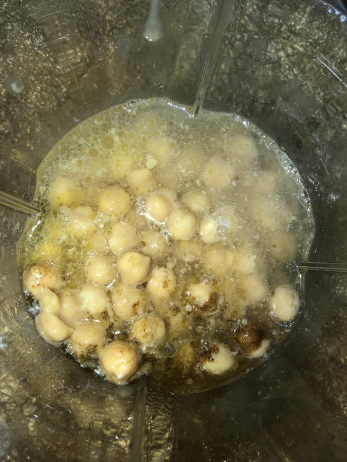 Doyurucu ve Sağlıklı Meze: Humus Nasıl Yapılır?