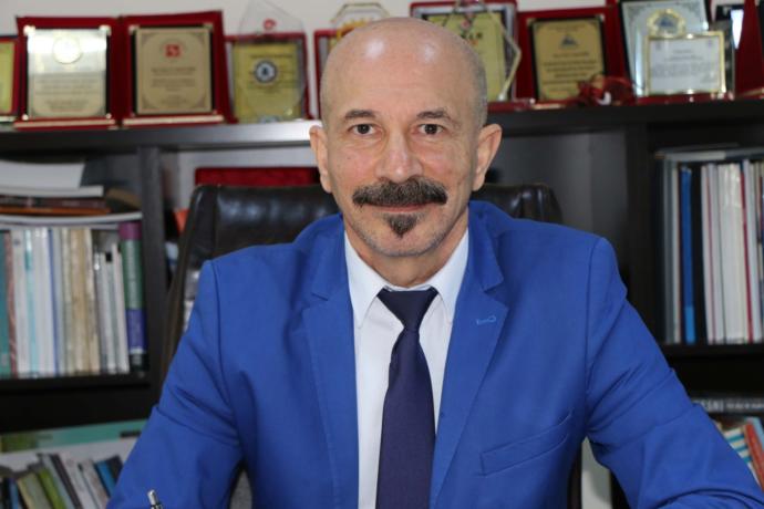 Biyolojik Alın Yazımız Olan Genleri Türkiyenin En İyi Hocalarından Biri Olan Prof. Dr. Haydar Bağış İle Konuştuk