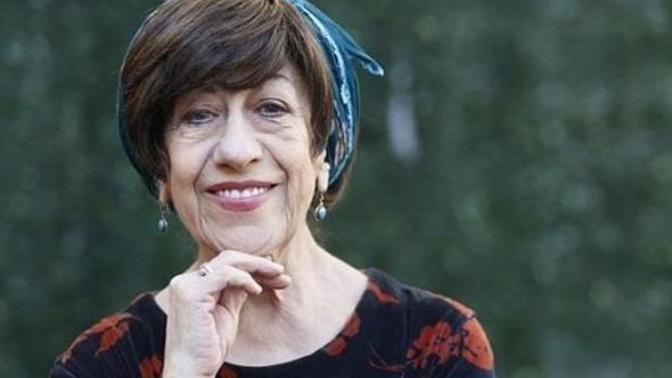 Yaşayan Efsanelerden Biri: Ayşen Gruda'nın Hikayesi